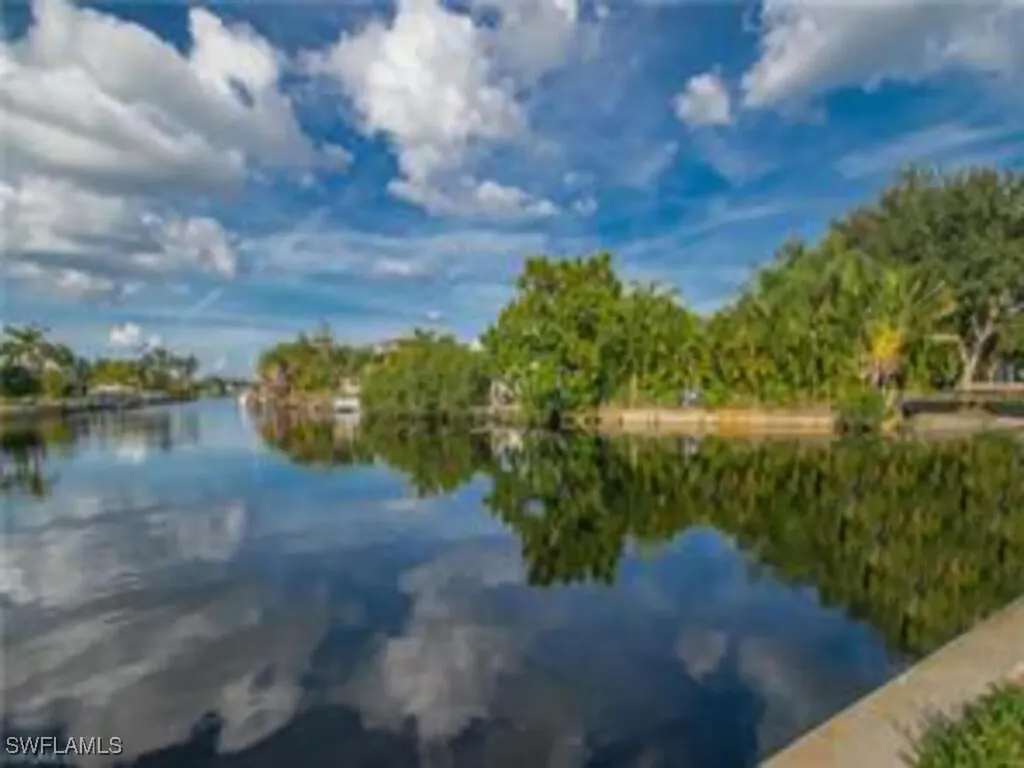 2208 Parkview Drive Fort Myers FL 33905