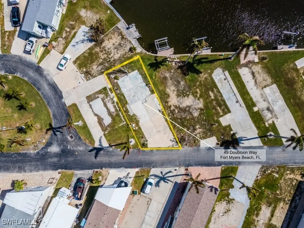 49 Doubloon Way Fort Myers Beach FL 33931