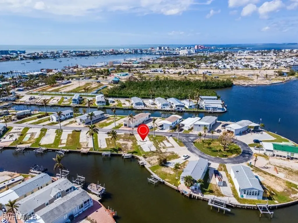 49 Doubloon Way Fort Myers Beach FL 33931