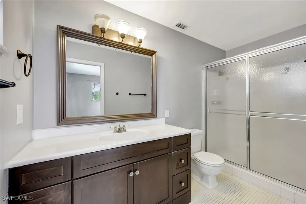 729 Palm View Drive Naples FL 34110