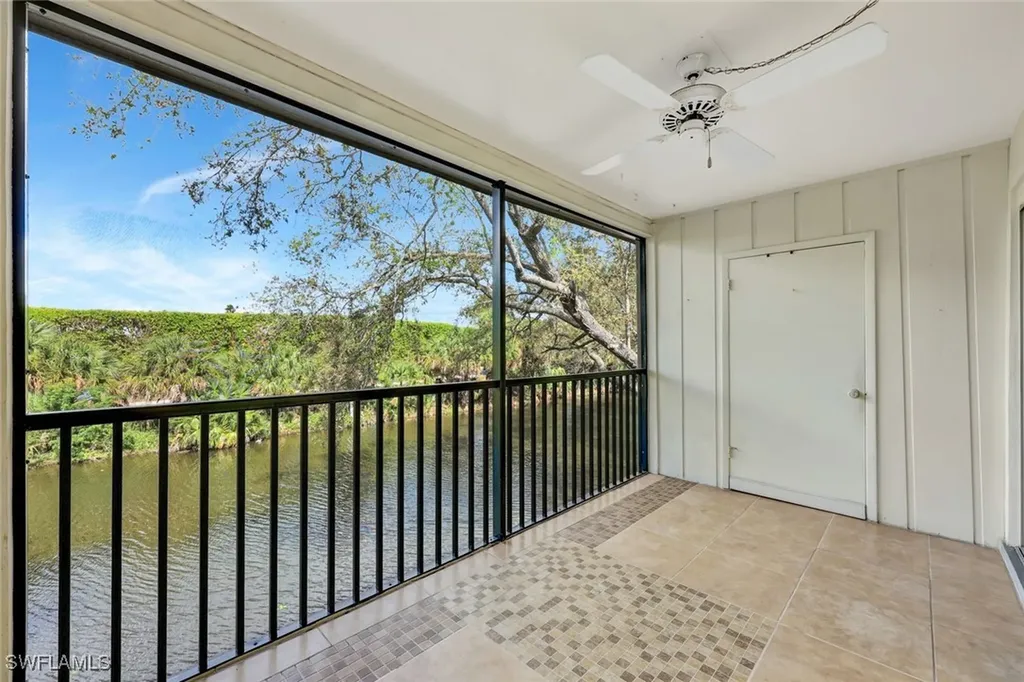 729 Palm View Drive Naples FL 34110