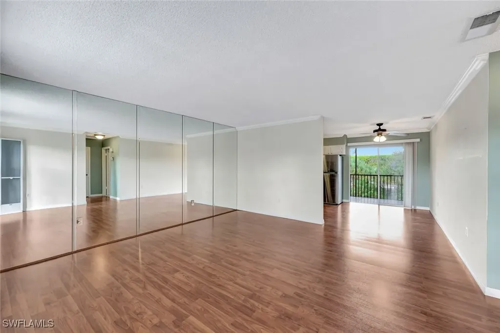729 Palm View Drive Naples FL 34110
