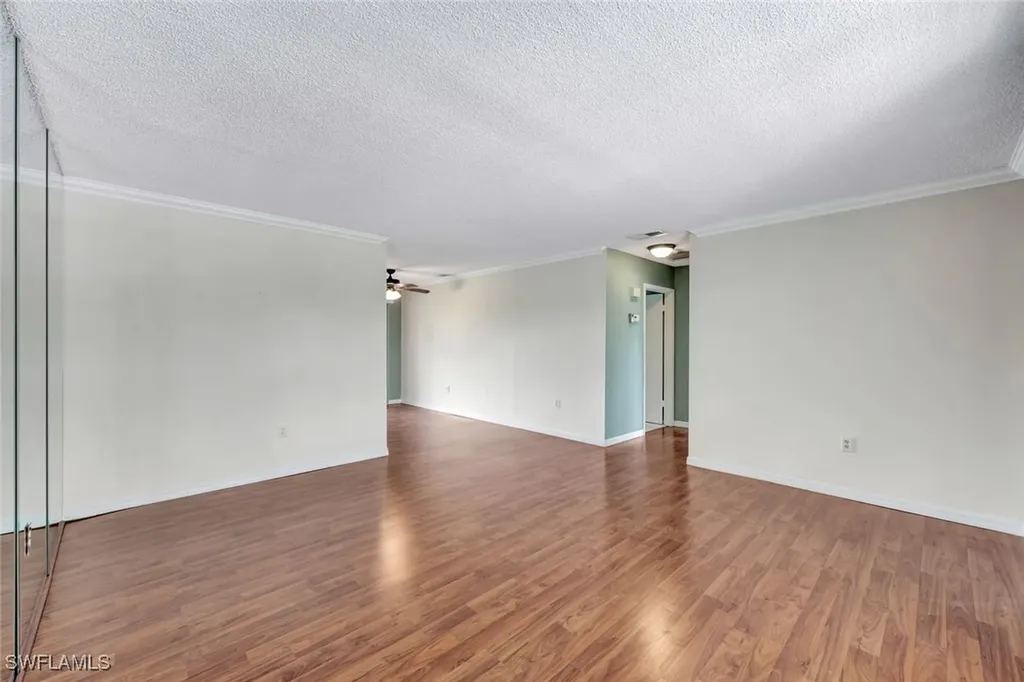 729 Palm View Drive Naples FL 34110