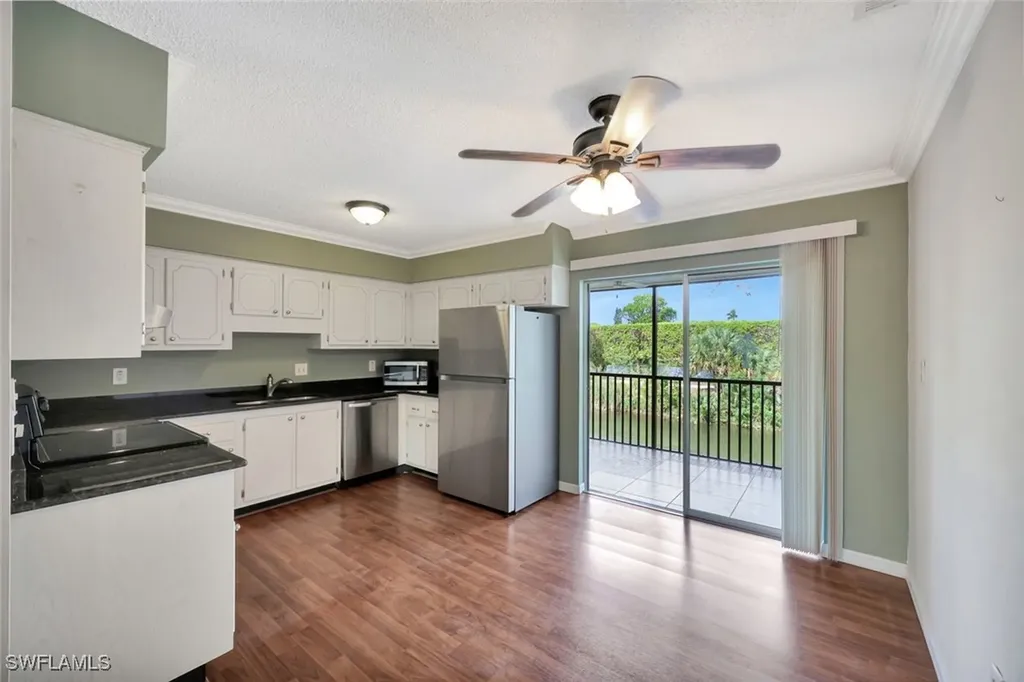 729 Palm View Drive Naples FL 34110