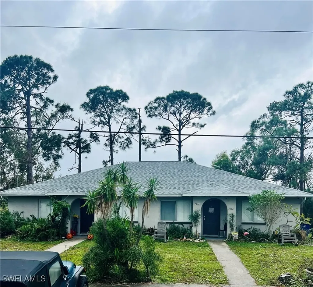 7044/7046 Babcock Road Fort Myers FL 33967
