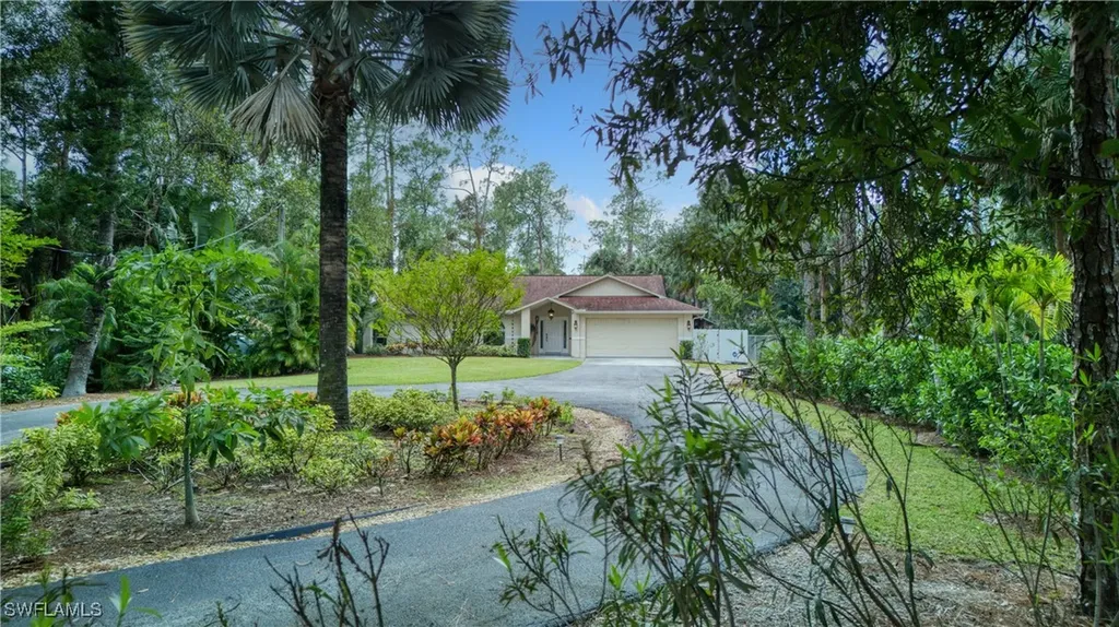 4390 11th Avenue SW Naples FL 34116