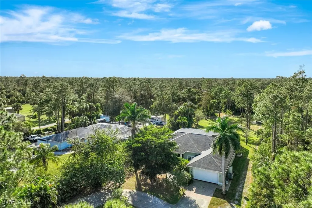 275 22nd Street SE Naples FL 34117