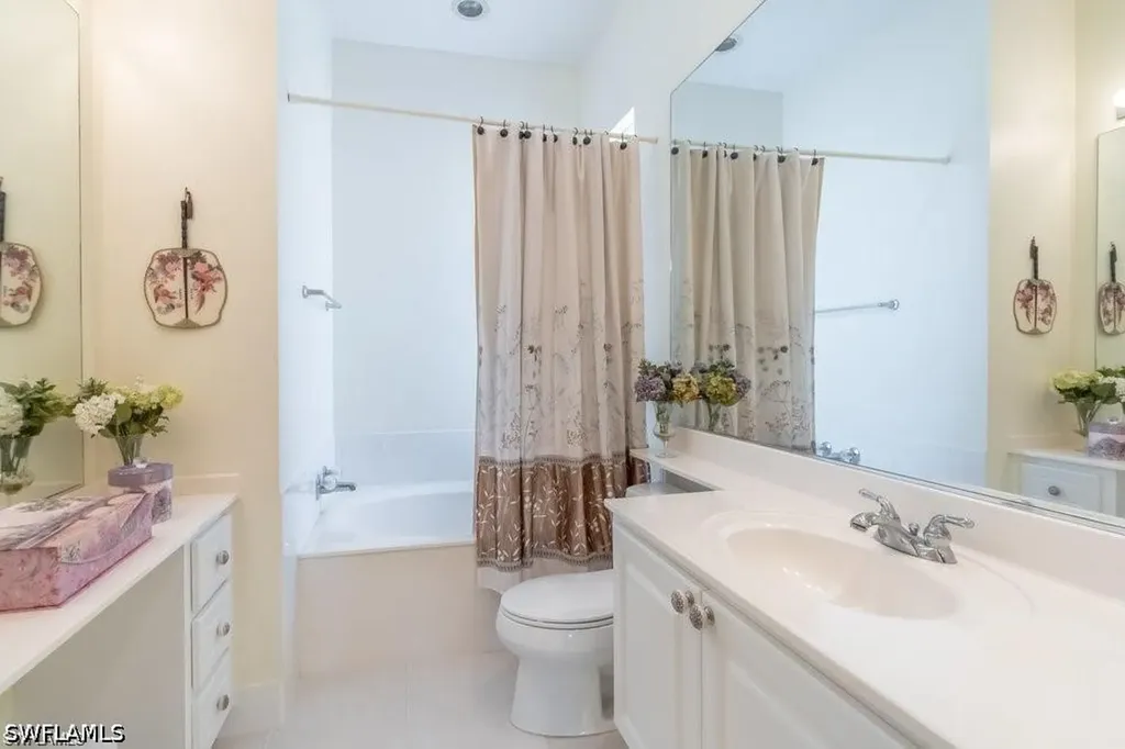 7687 Hernando Court Naples FL 34114