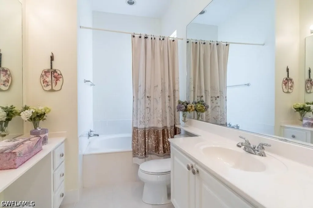 7687 Hernando Court Naples FL 34114