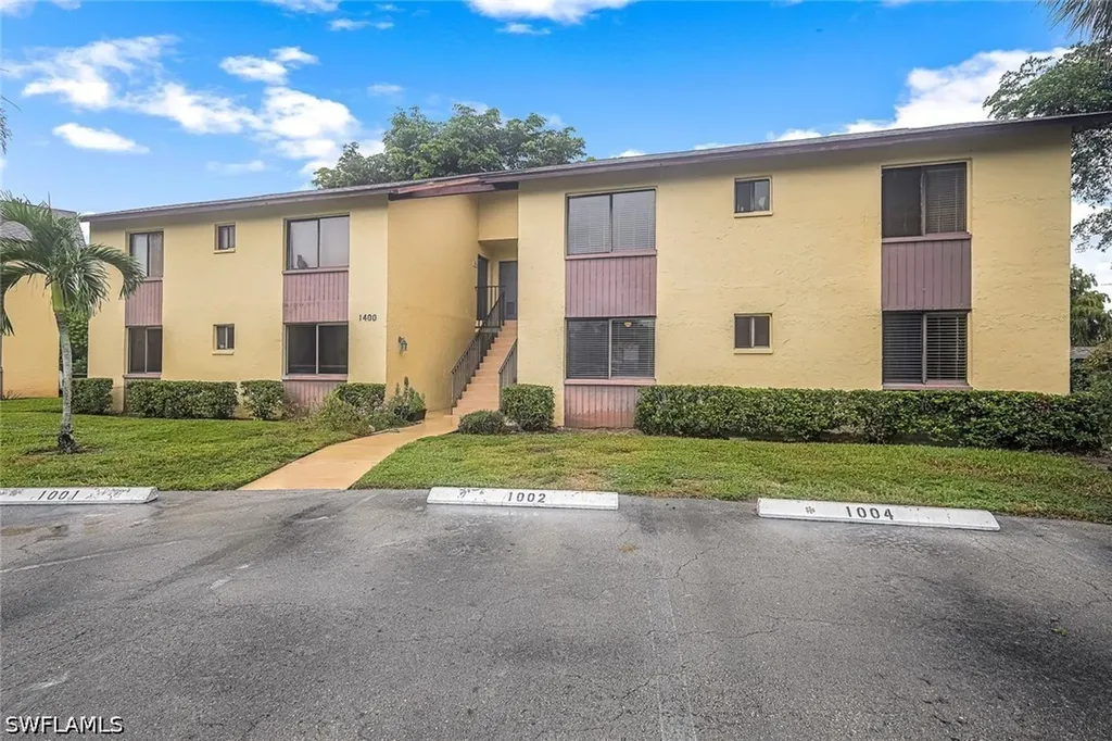 1400 Green Valley Circle Naples FL 34104