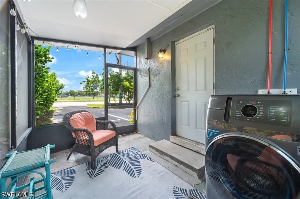 3365 Estey Avenue Naples FL 34104