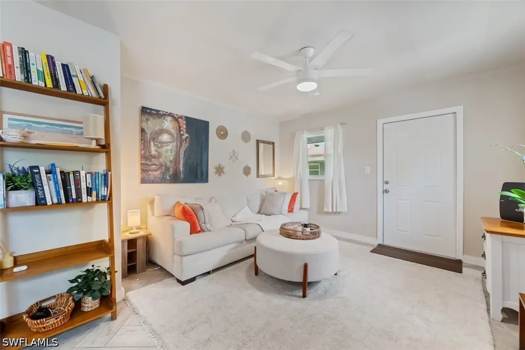 3365 Estey Avenue Naples FL 34104