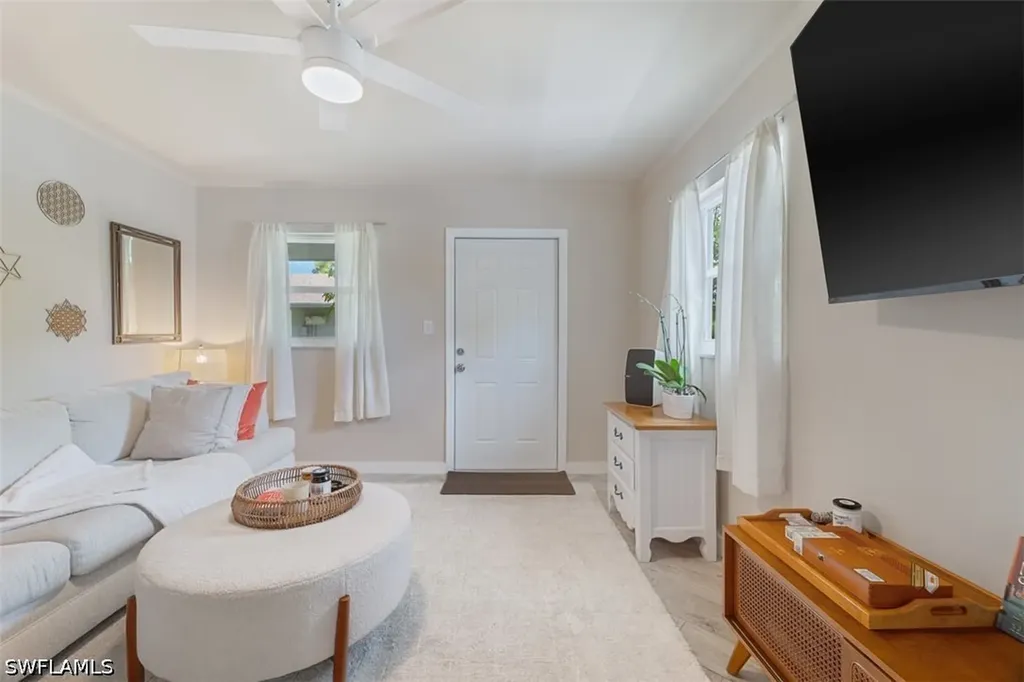3365 Estey Avenue Naples FL 34104