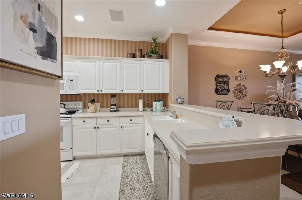 4834 Hampshire Court Naples FL 34112