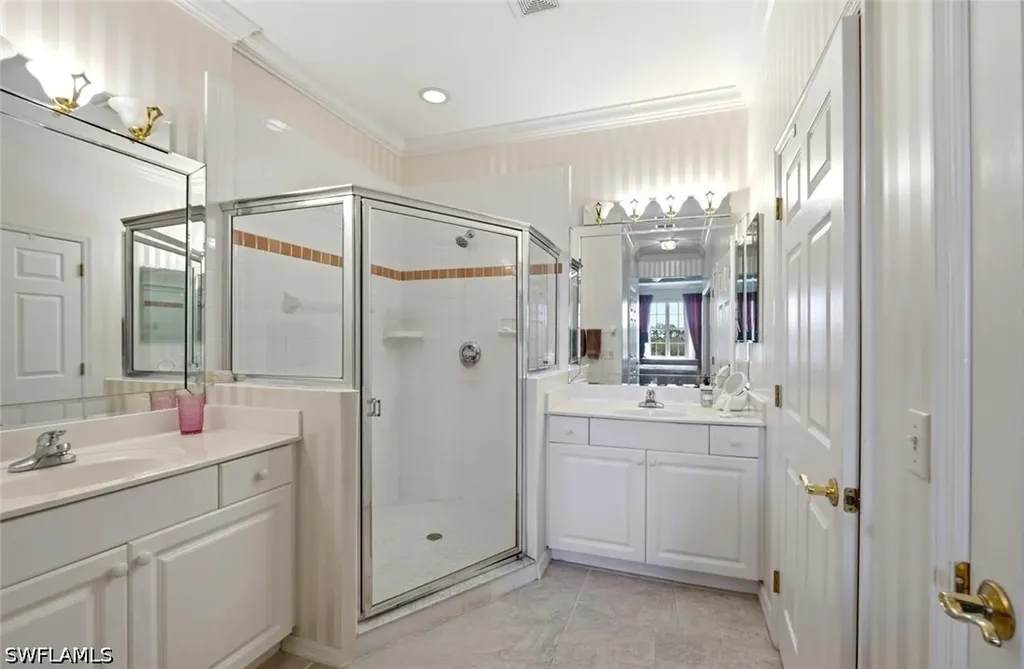 4834 Hampshire Court Naples FL 34112