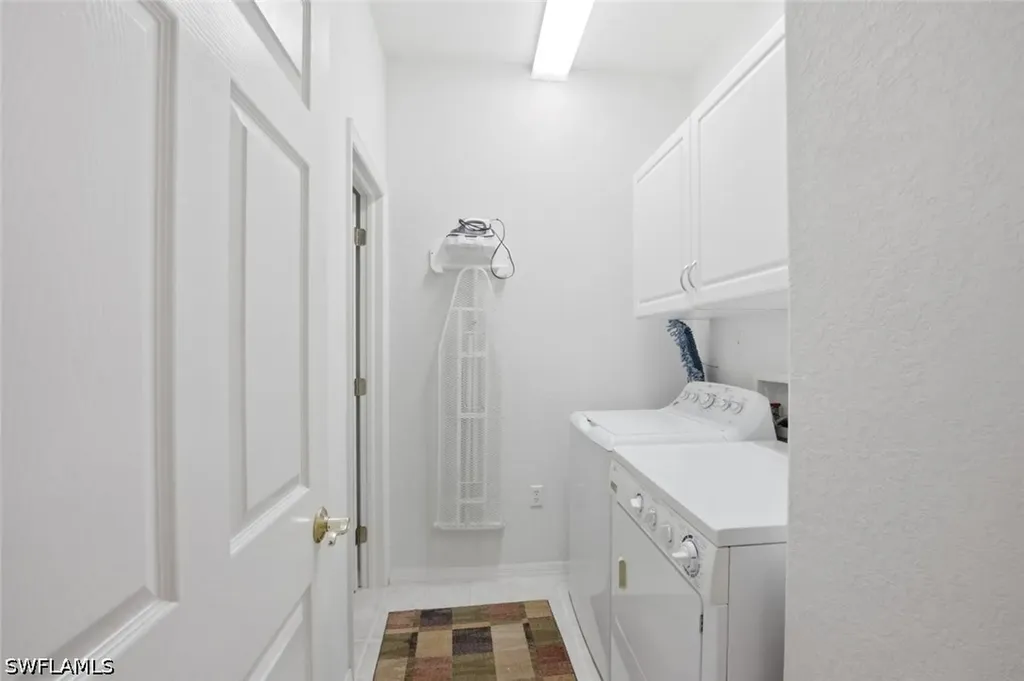 4834 Hampshire Court Naples FL 34112