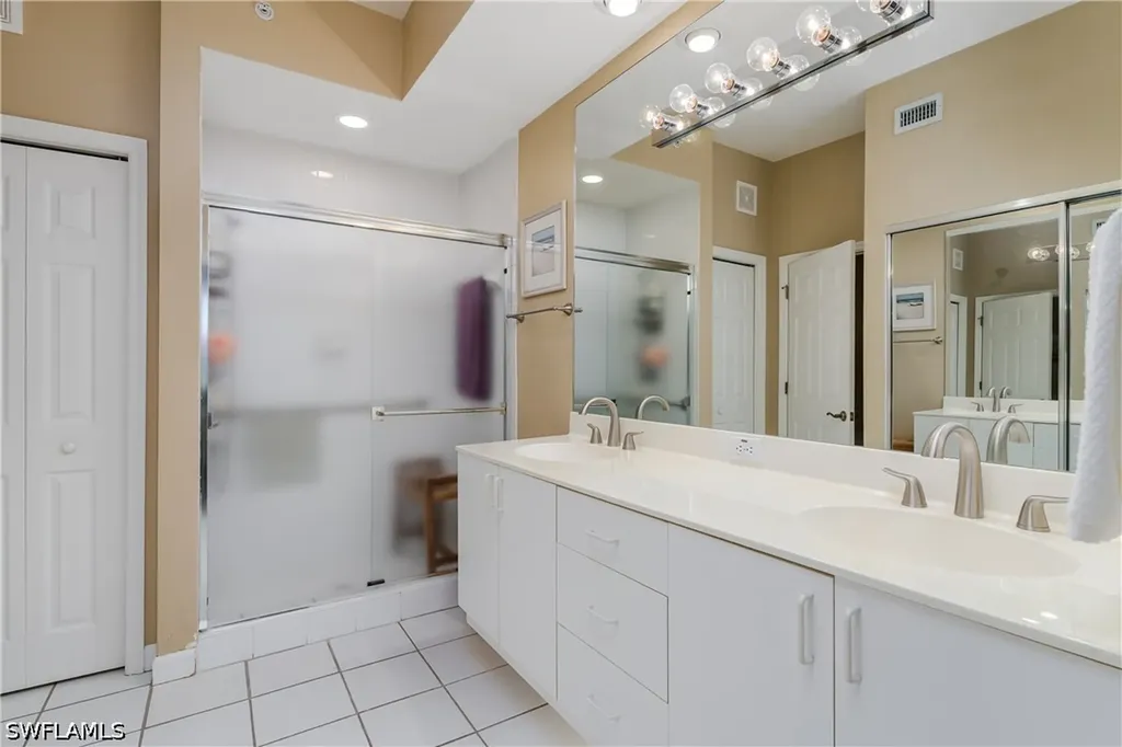 6570 Beach Resort Drive Naples FL 34114
