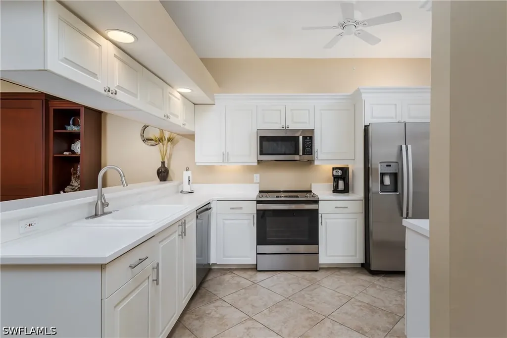 6570 Beach Resort Drive Naples FL 34114