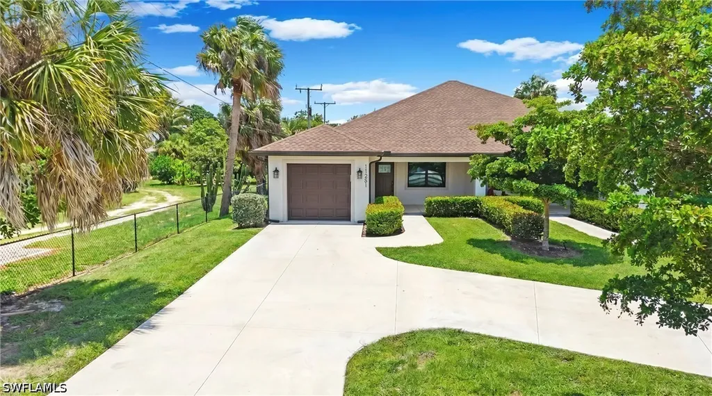 11251 Dean Street Bonita Springs FL 34135