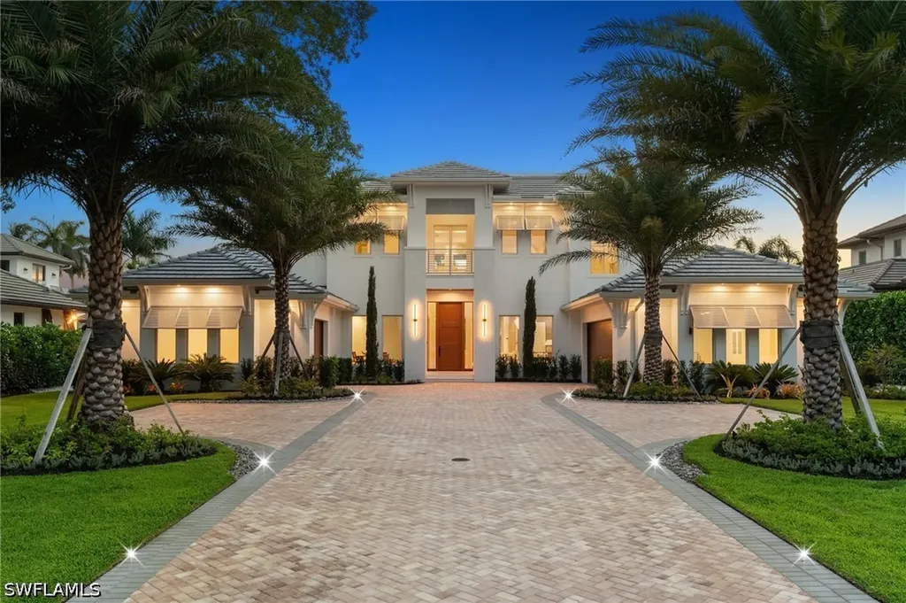 1985 Crayton Road Naples FL 34102