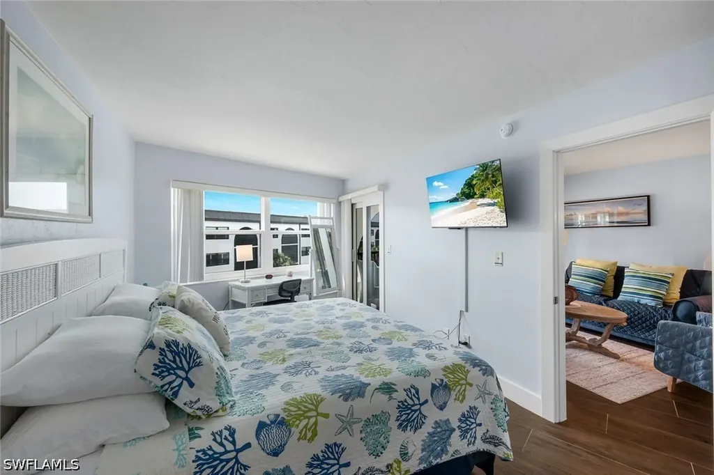 1023 Anglers Cove Marco Island FL 34145