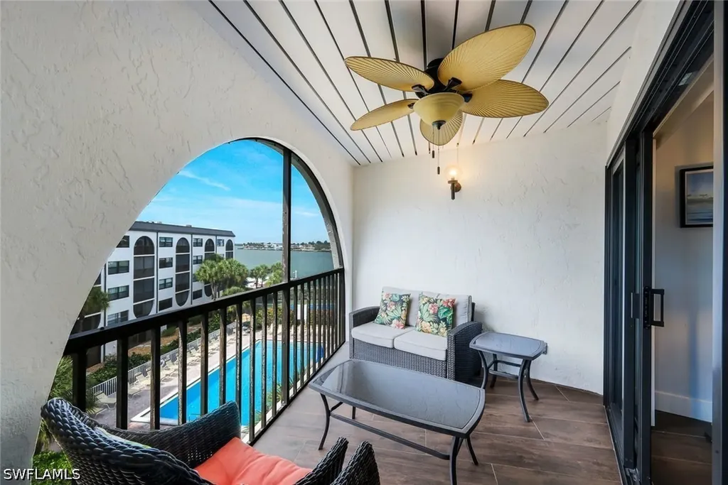 1023 Anglers Cove Marco Island FL 34145