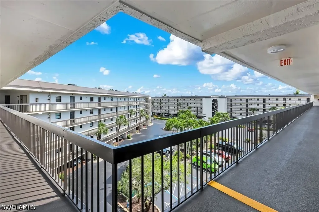 1023 Anglers Cove Marco Island FL 34145