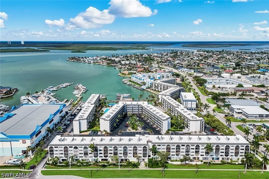 1023 Anglers Cove Marco Island FL 34145