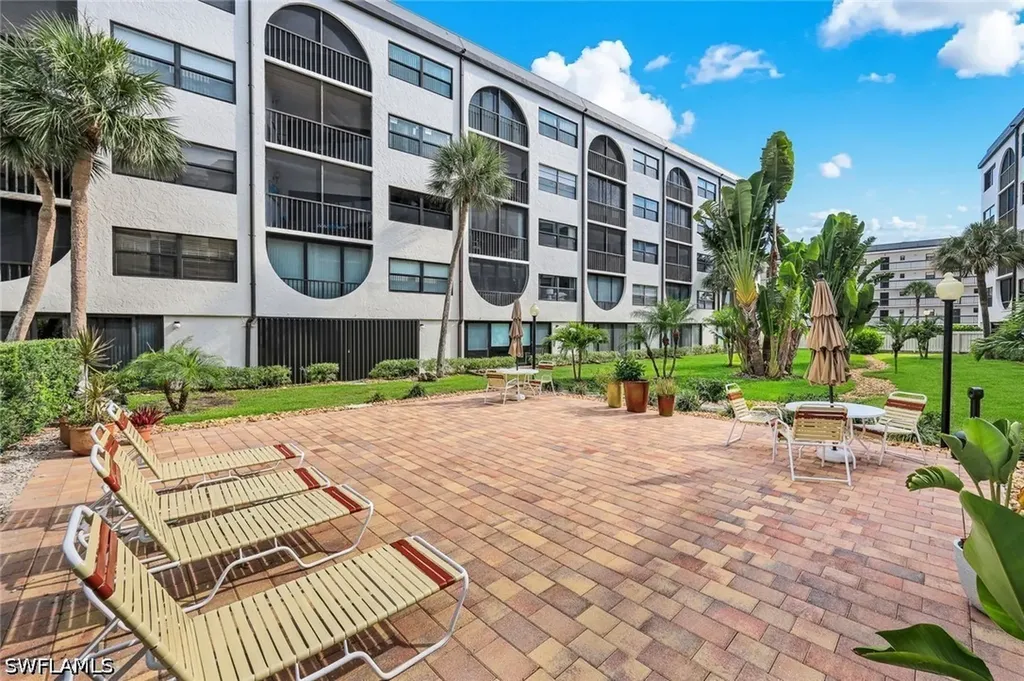 1023 Anglers Cove Marco Island FL 34145