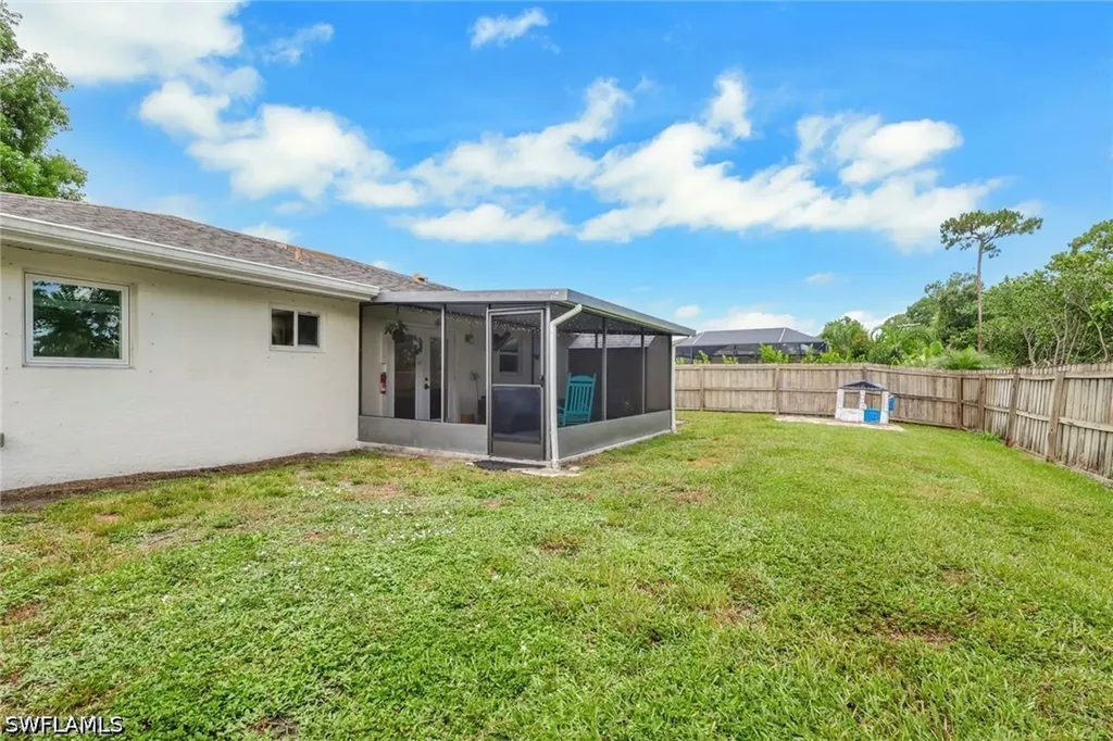 2593 Poinciana Street Naples FL 34105