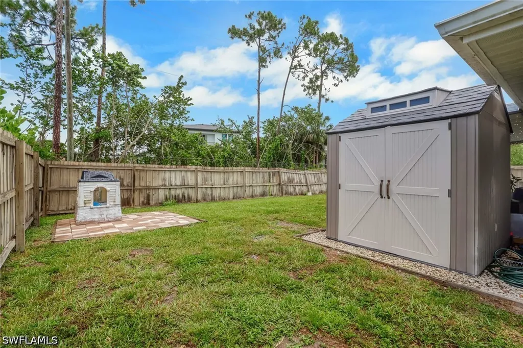 2593 Poinciana Street Naples FL 34105