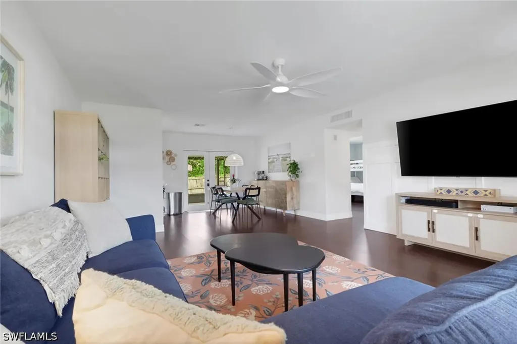 2593 Poinciana Street Naples FL 34105