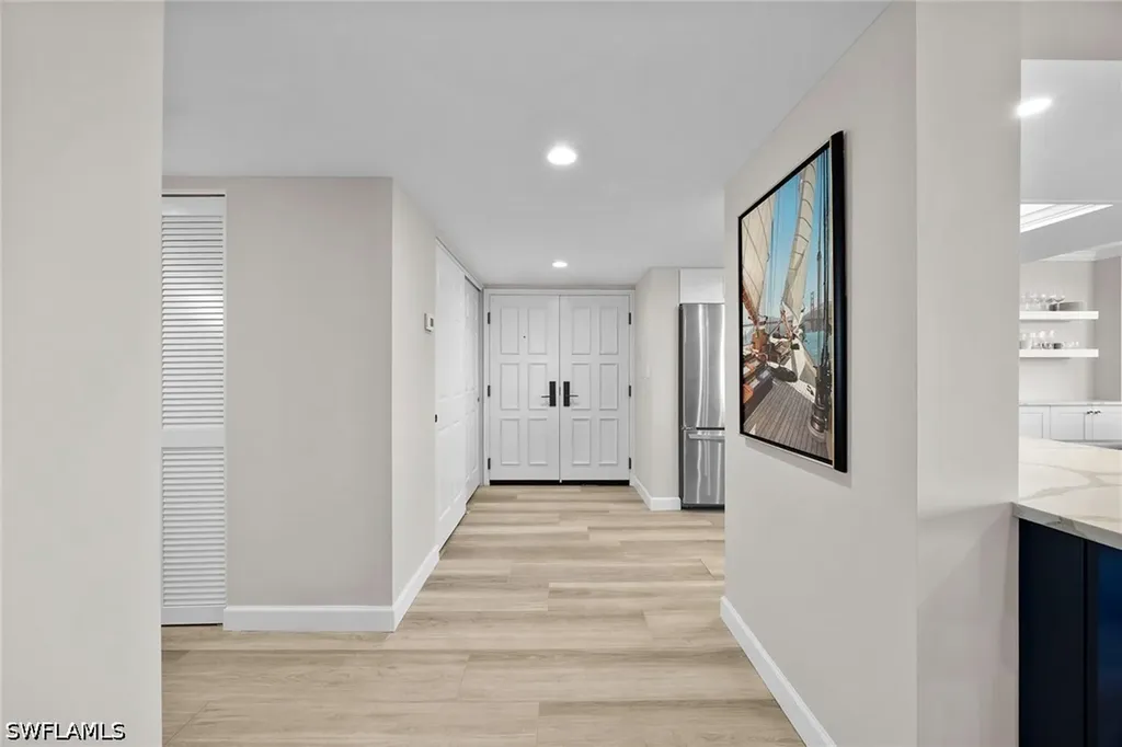 6585 Nicholas Boulevard Naples FL 34108