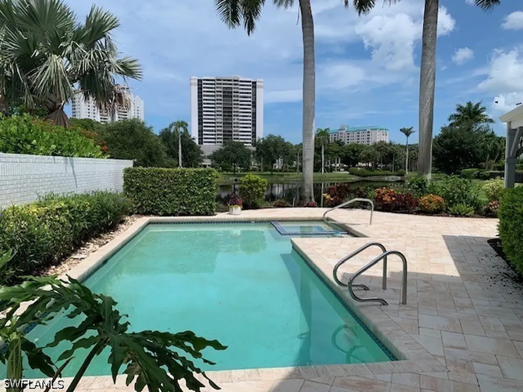 Naples FL, 611 Bridgeway Lane