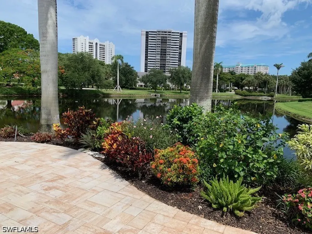 611 Bridgeway Lane Naples FL 34108