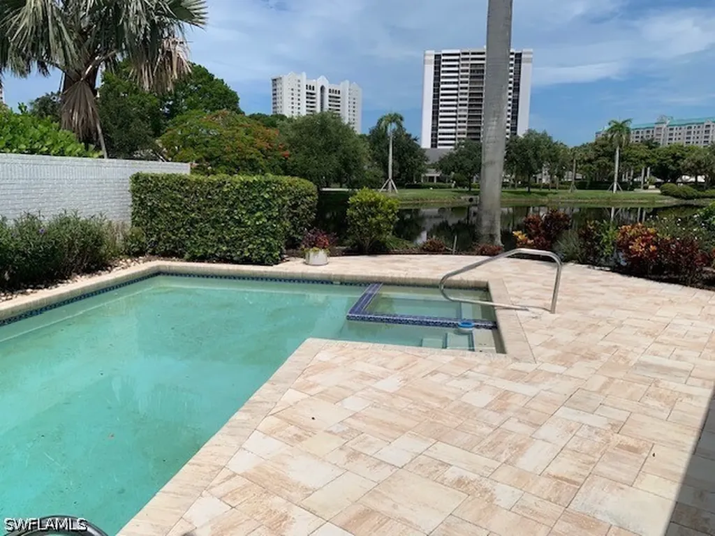 611 Bridgeway Lane Naples FL 34108