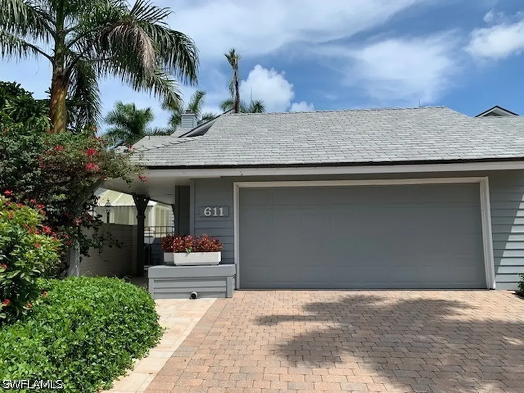 611 Bridgeway Lane Naples FL 34108