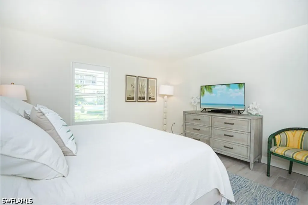 2850 Gulf Shore Boulevard N Naples FL 34103