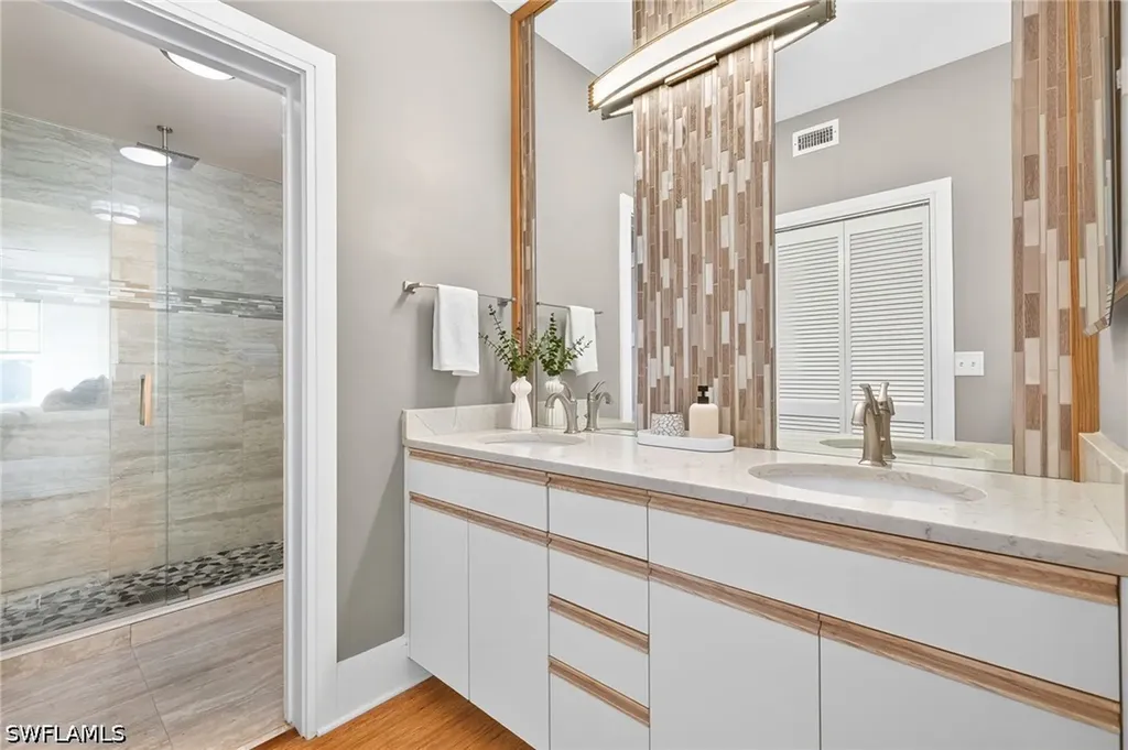 7100 Barrington Circle Naples FL 34108