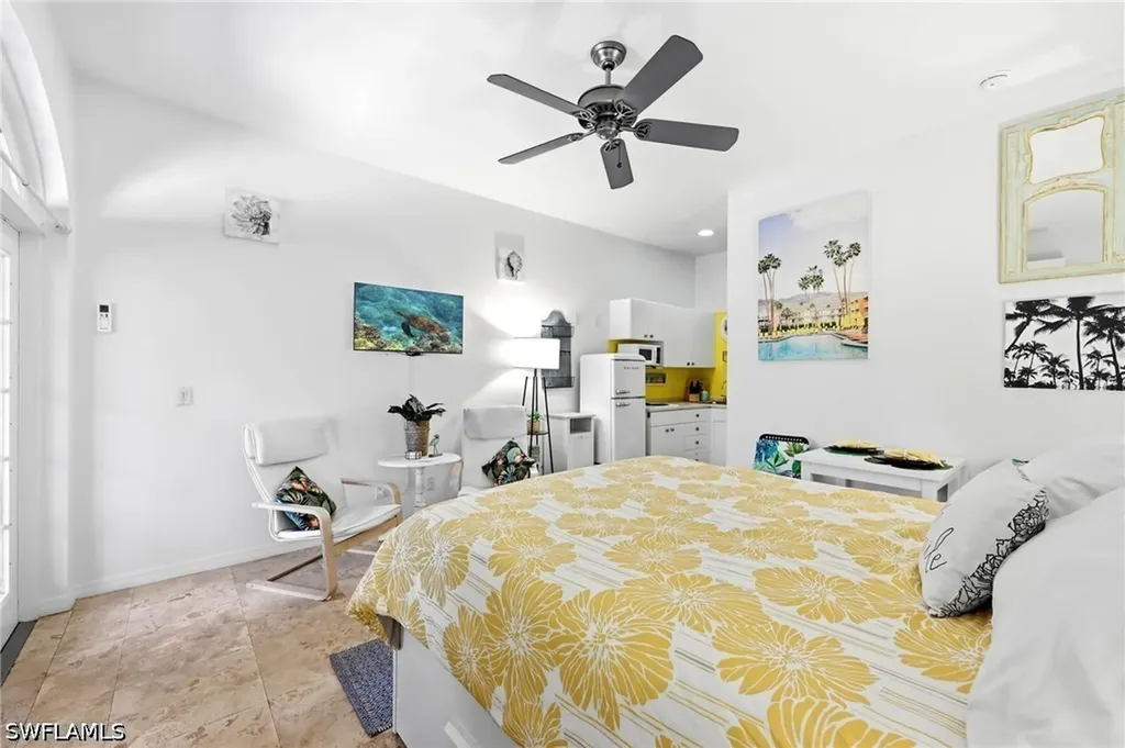 25000 Tamiami Trail E Naples FL 34114