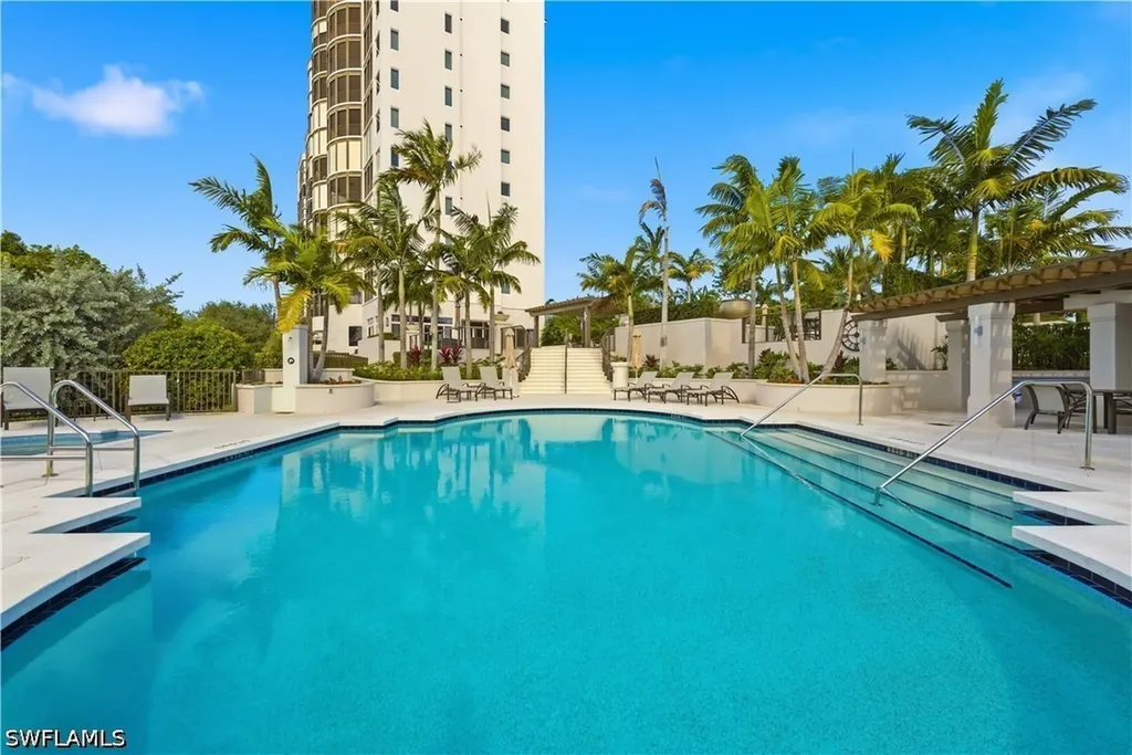 8990 Bay Colony Drive Naples FL 34108