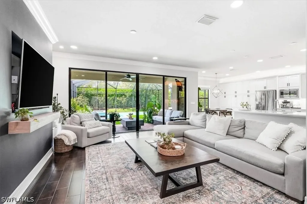 4432 Aurora Street Naples FL 34119