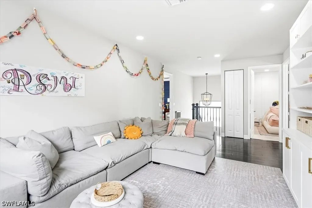 4432 Aurora Street Naples FL 34119
