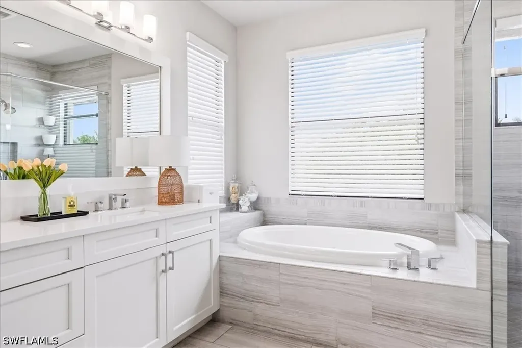 4432 Aurora Street Naples FL 34119