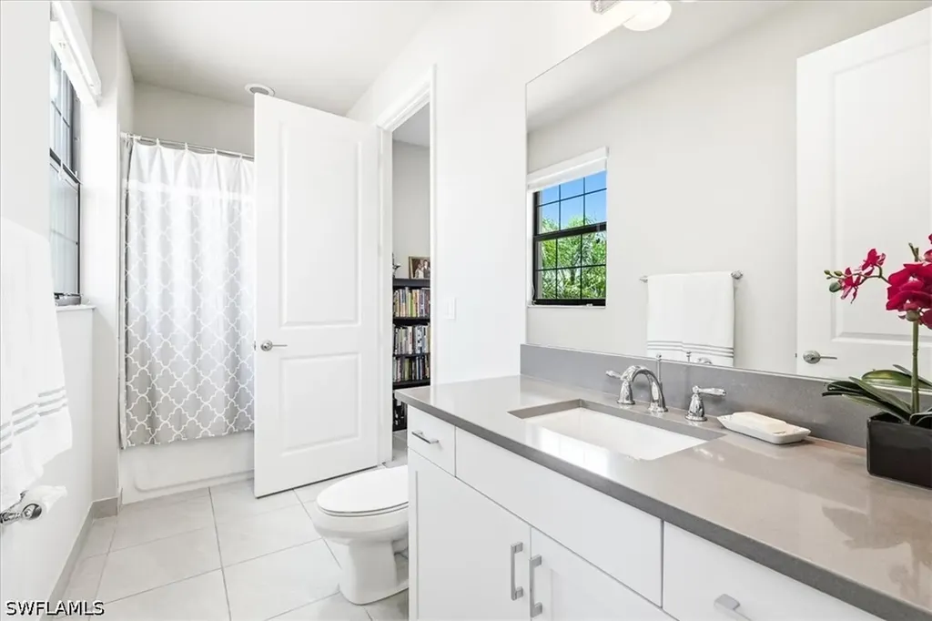 4432 Aurora Street Naples FL 34119