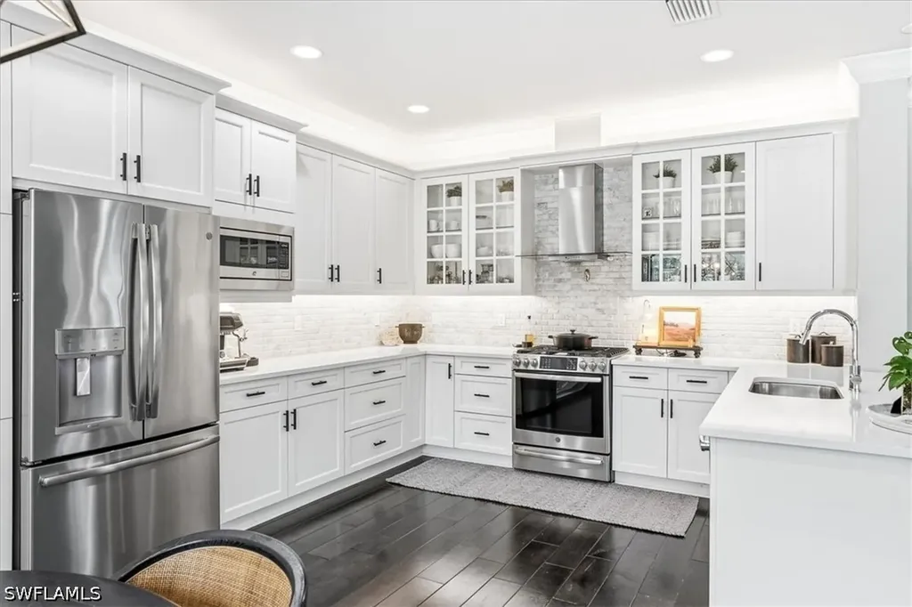 4432 Aurora Street Naples FL 34119