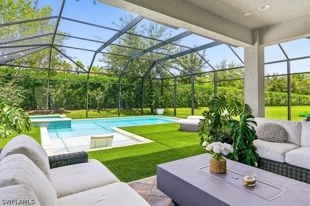 4432 Aurora Street Naples FL 34119