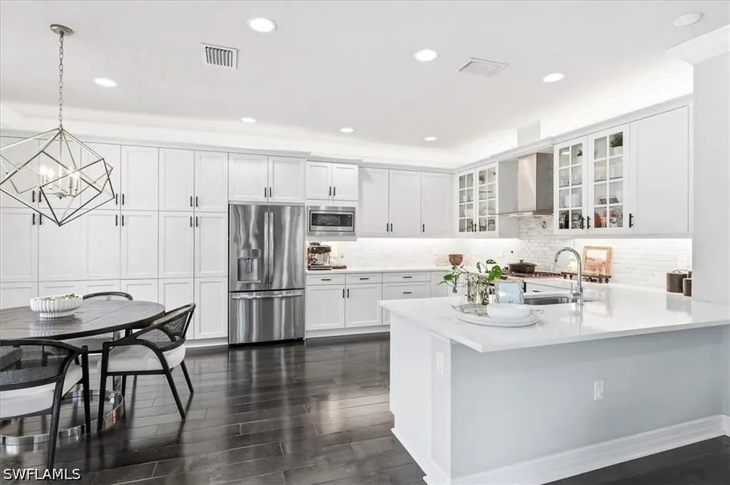 4432 Aurora Street Naples FL 34119