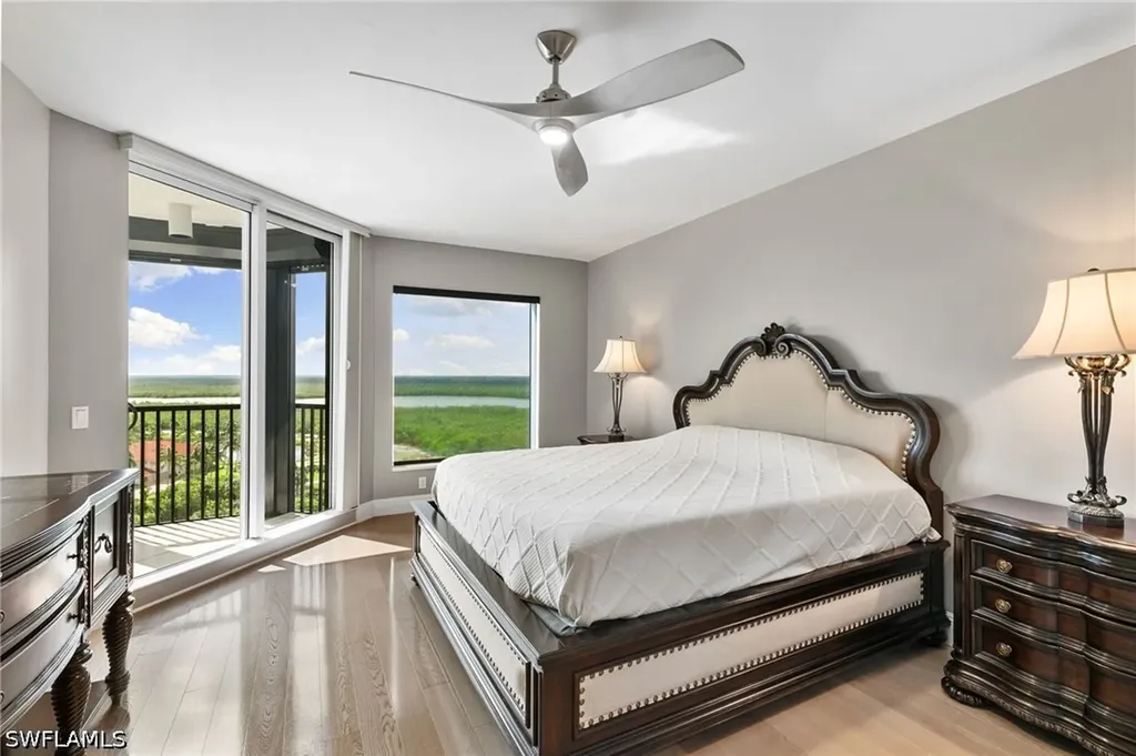 1060 Borghese Lane Naples FL 34114