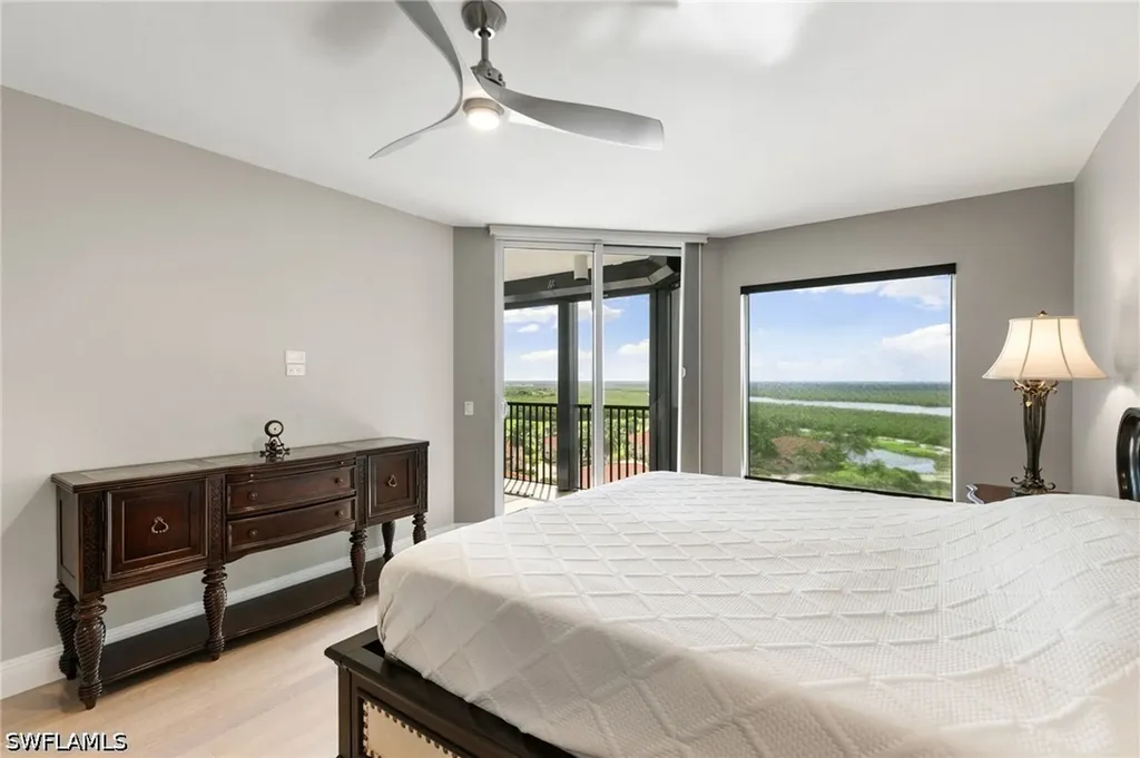 1060 Borghese Lane Naples FL 34114